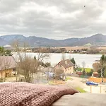 Medveď, Vlk, Líška Zrubová Rozprávka Nad Rybníkom Chalet Kostolna Ves