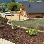 Medveď, Vlk, Líška Zrubová Rozprávka Nad Rybníkom Kostolna Ves
