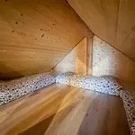 Chalet Medveď, Vlk, Líška Zrubová Rozprávka Nad Rybníkom Kostolna Ves