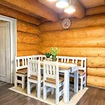 Chalet Medveď, Vlk, Líška Zrubová Rozprávka Nad Rybníkom