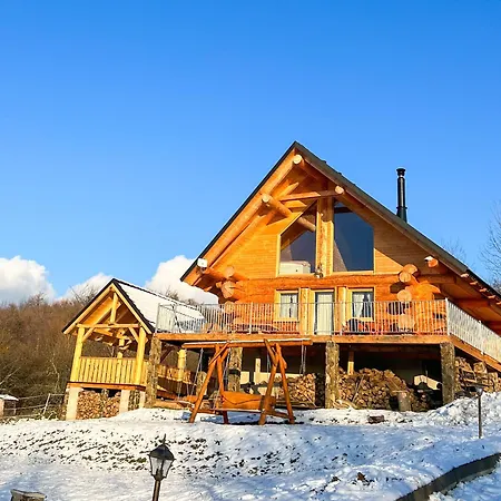 Medved, Vlk, Liska Zrubova Rozpravka Nad Rybnikom Chalet