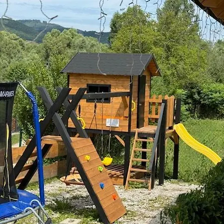 Medved, Vlk, Liska Zrubova Rozpravka Nad Rybnikom * Kostolna Ves