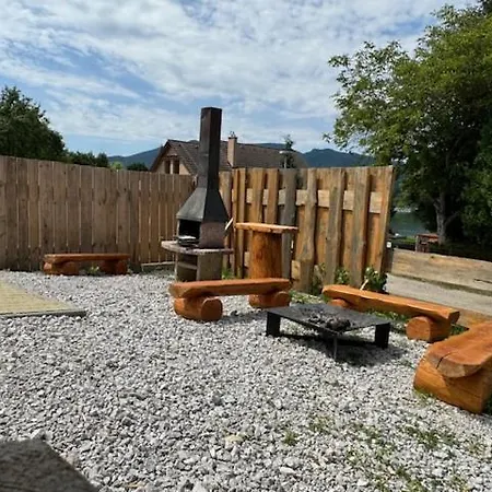 Horská chata Medveď, Vlk, Líška Zrubová Rozprávka Nad Rybníkom *