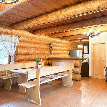 Medved, Vlk, Liska Zrubova Rozpravka Nad Rybnikom * Kostolna Ves