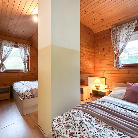 Chalet Medved, Vlk, Liska Zrubova Rozpravka Nad Rybnikom *