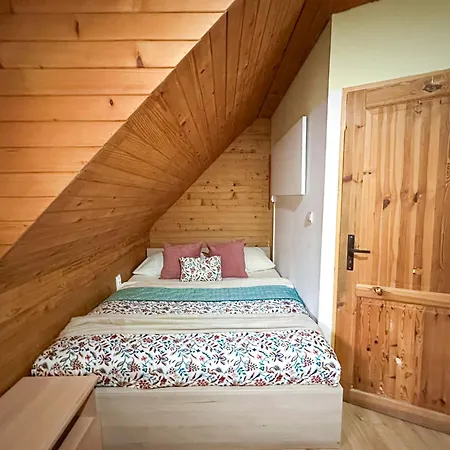 Chalet Medved, Vlk, Liska Zrubova Rozpravka Nad Rybnikom Kostolna Ves