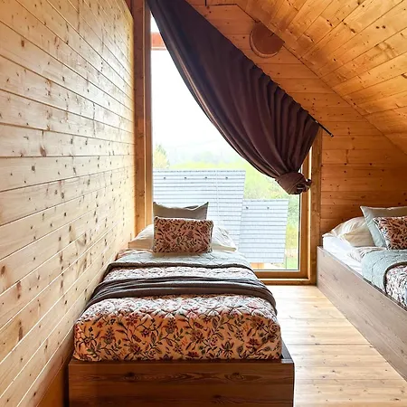 Horská chata Medveď, Vlk, Líška Zrubová Rozprávka Nad Rybníkom *