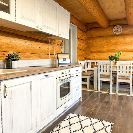 Medved, Vlk, Liska Zrubova Rozpravka Nad Rybnikom